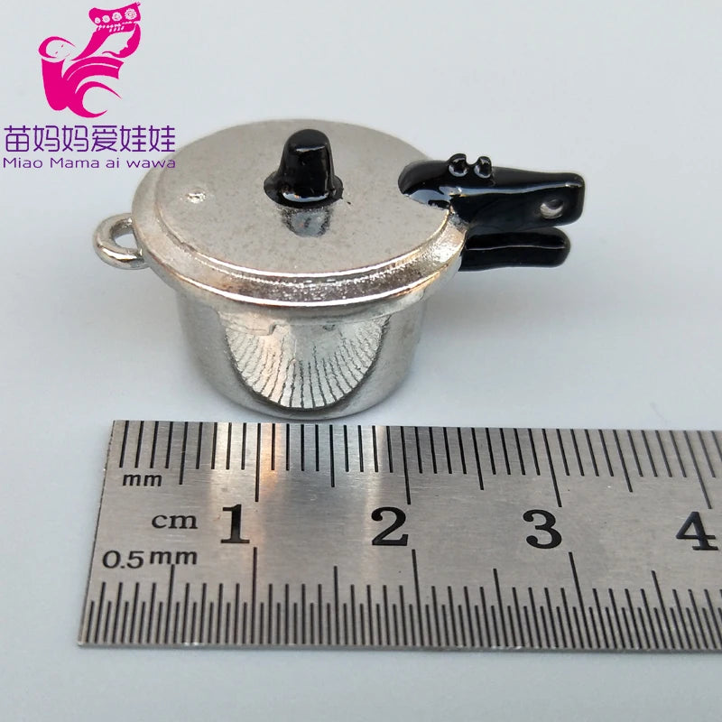 Luxe Dollhouse Kitchenware 1/6