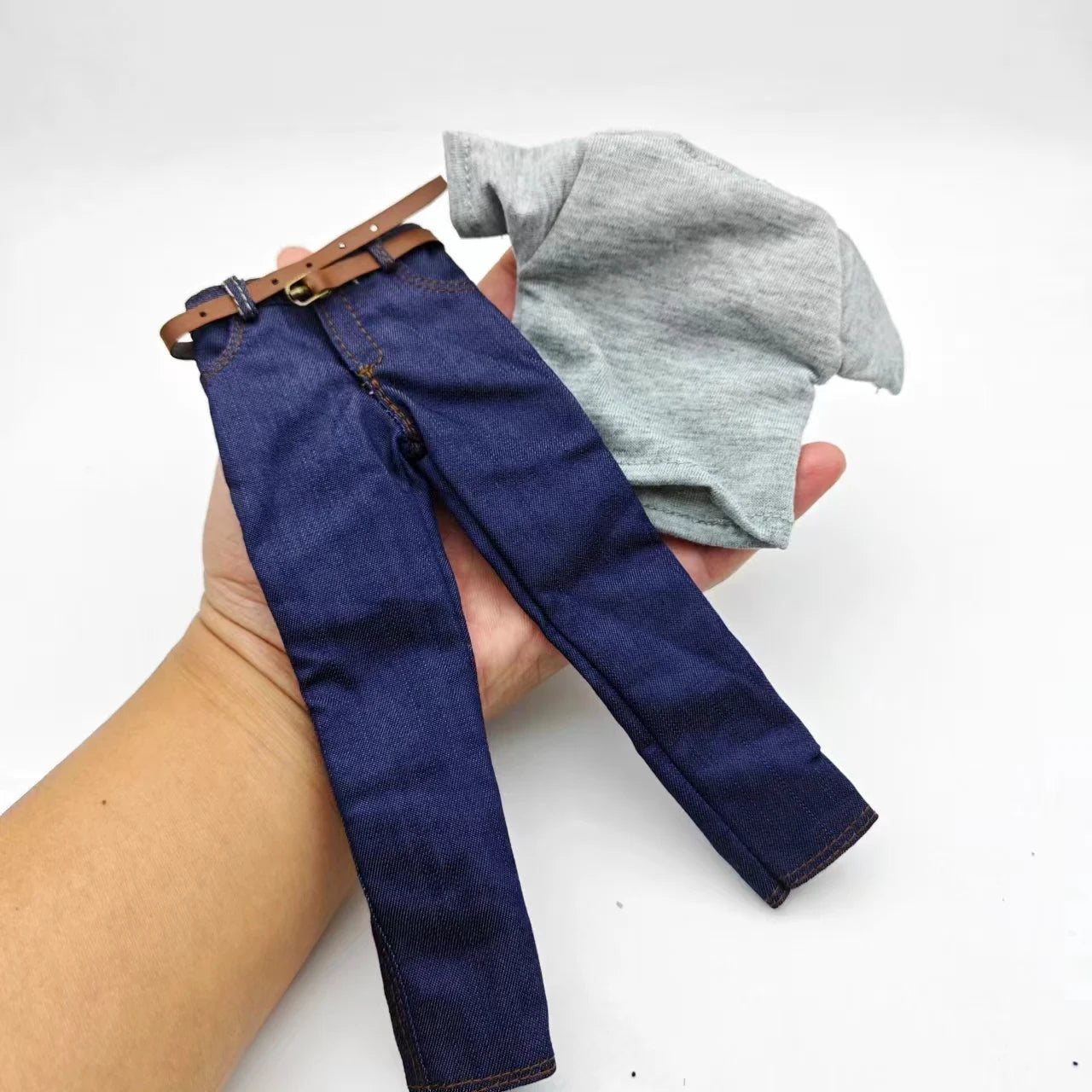 Jetset Jax denim outfit 1:6
