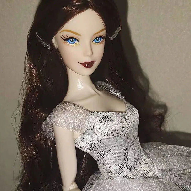 Entry Level Head with Big Wavy Curly Hair 1/6