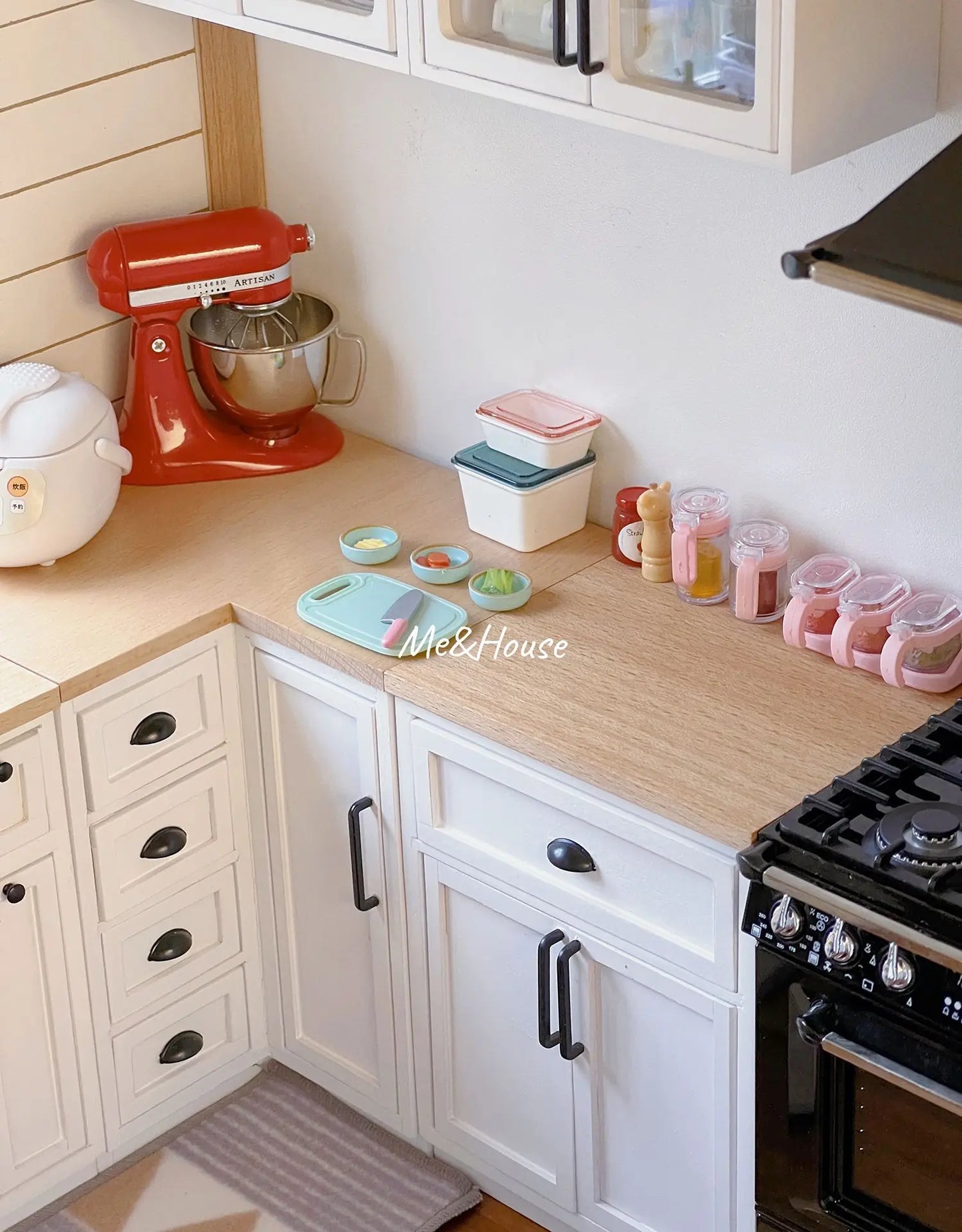 Me & My House Designer Kitchen Cabinets and Furniture 1:6