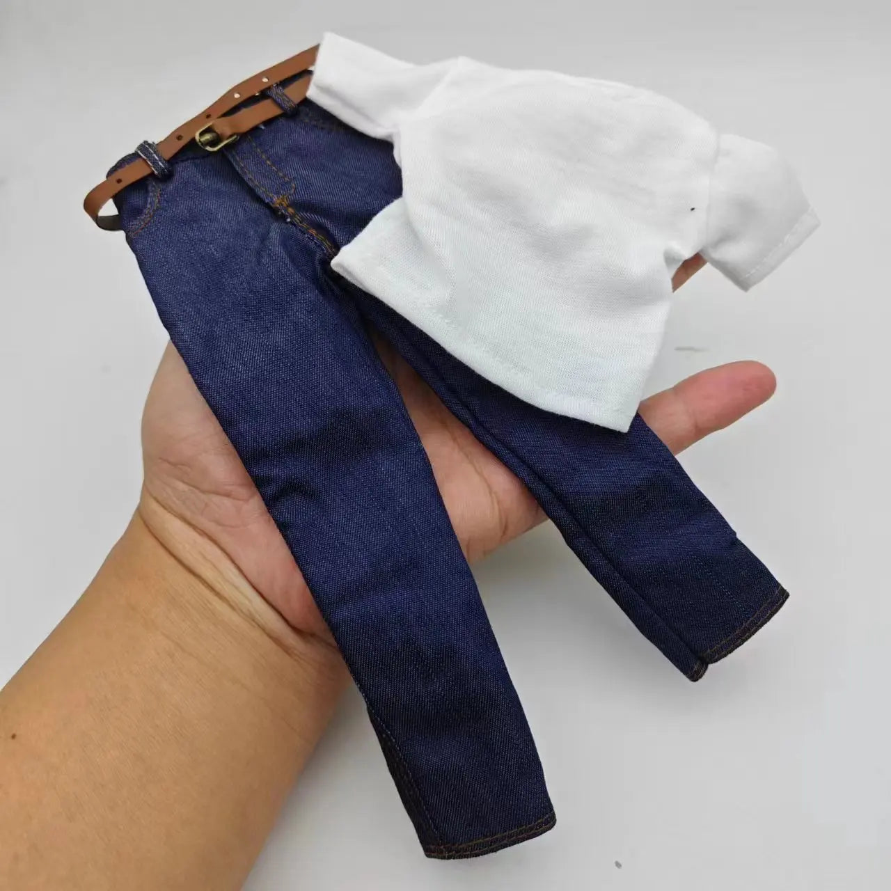 Jetset Jax denim outfit 1:6