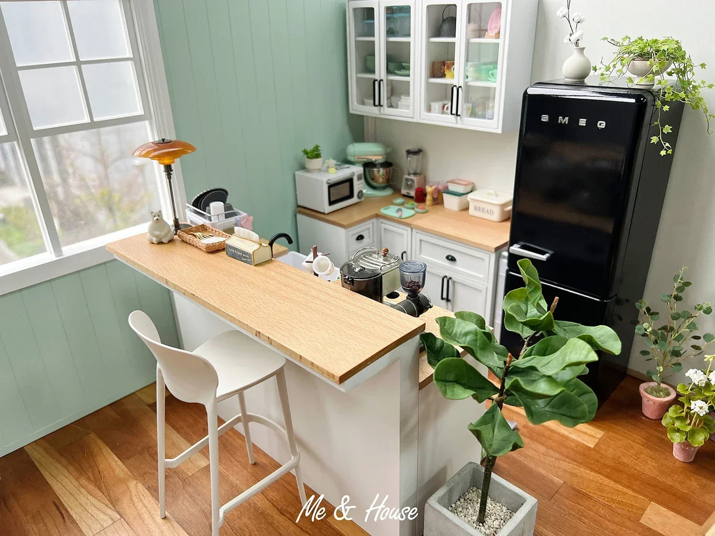 Me & My House Designer Kitchen Cabinets and Furniture 1:6