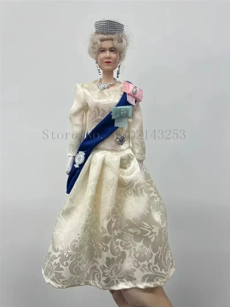 2022 Queen Elizabeth II Platinum Jubilee Dress Royalty Monarchy Collectors